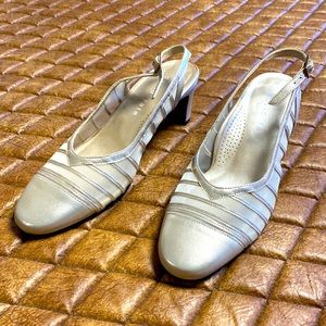 David Tate Gold Mesh Sling Back Shoes